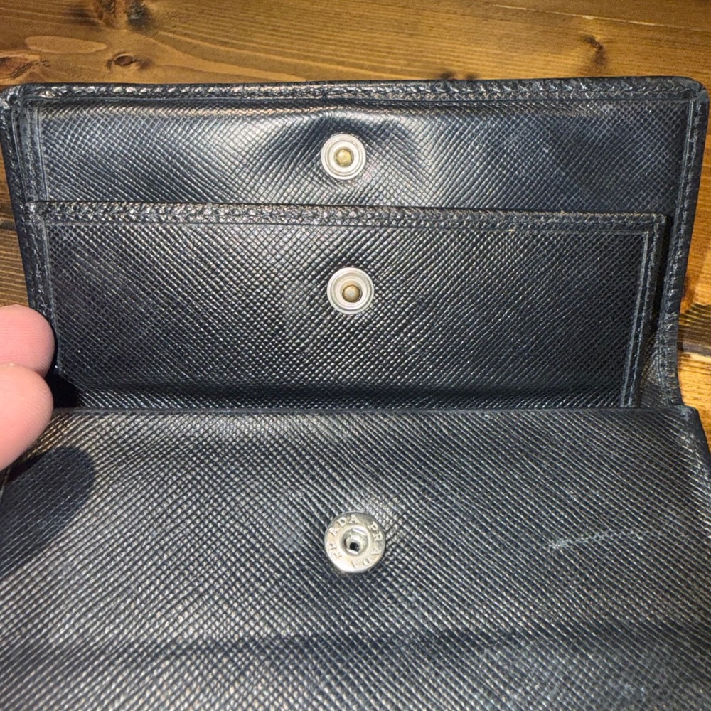 Prada Vintage Black Saffiano Leather Tri-Fold Wallet Triangle Logo Project Piece - Picture 10 of 16